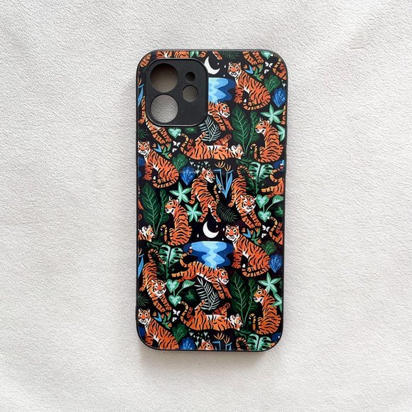 Cute Black Tiger Print iPhone 12/12 Pro Phone Case - Picture 1 of 2